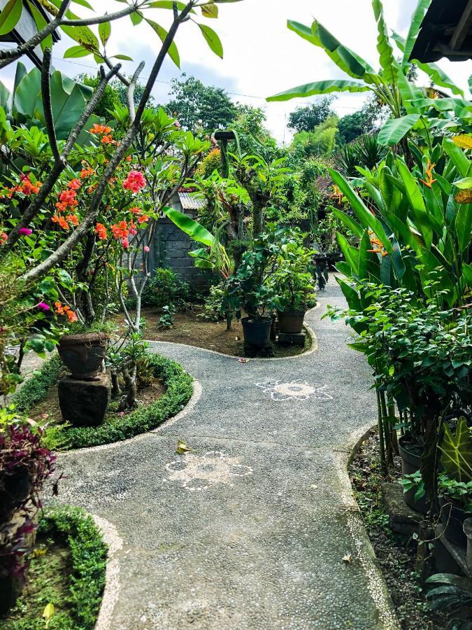 Rayshiva Homestay Ubud  Exterior photo